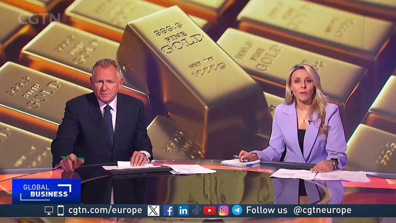 Gold Bars Are Worth a Million Dollars for the First Time