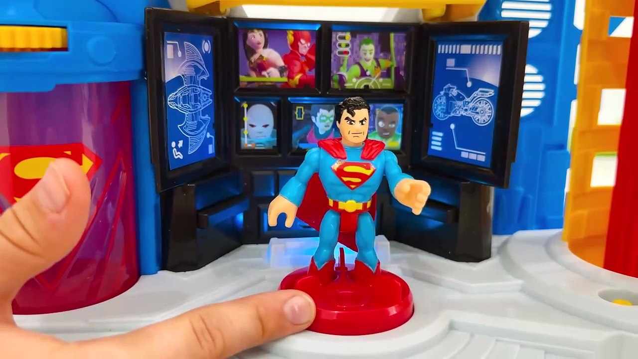 Vlad and Chris help Batman and Superman save the Batcave