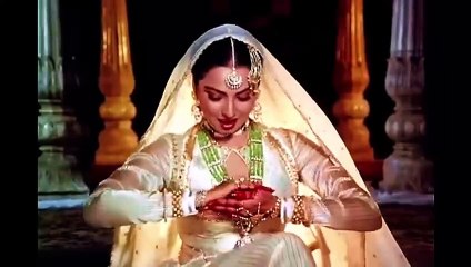 Song In Aankhon ki masti k