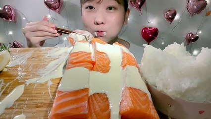 ASMR Eating Cakes