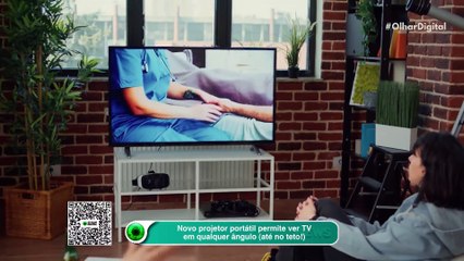 Novo projetor portátil permite ver TV em qualquer ângulo (até no teto!)