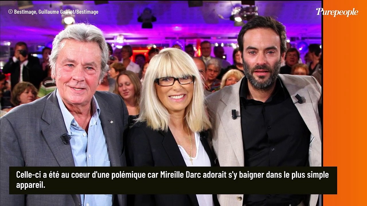 Alain Delon et Mireille Darc ont habité dans un appartement de 300 m², leur piscine à l'origine d'un problème de voisinage