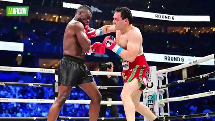 Floyd Mayweather 'amenaza' a Julio César Chávez y su hijo: "Puedo hacerlo con una mano"