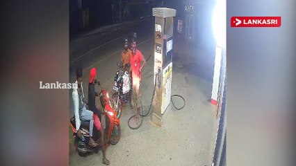 யாழில் எரிபொருள் நிரப்பு நிலைய ஊழியர் மீது வாள்வெட்டு தாக்குதல்