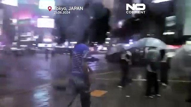 No Comment: piogge torrenziali investono Tokyo, disagi ai trasporti