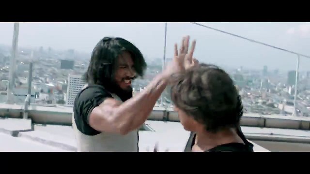 Vidyut Jammwal's Stunning Action Climax _ Commando 2 _ Movie Scenes _ Deven Bhojani _ Esha Gupta