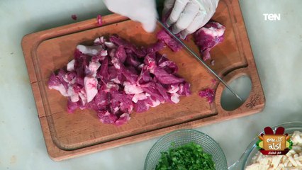 طريقة عمل بيف ستراجانوف ساندوتش مع الشيف فيفيان