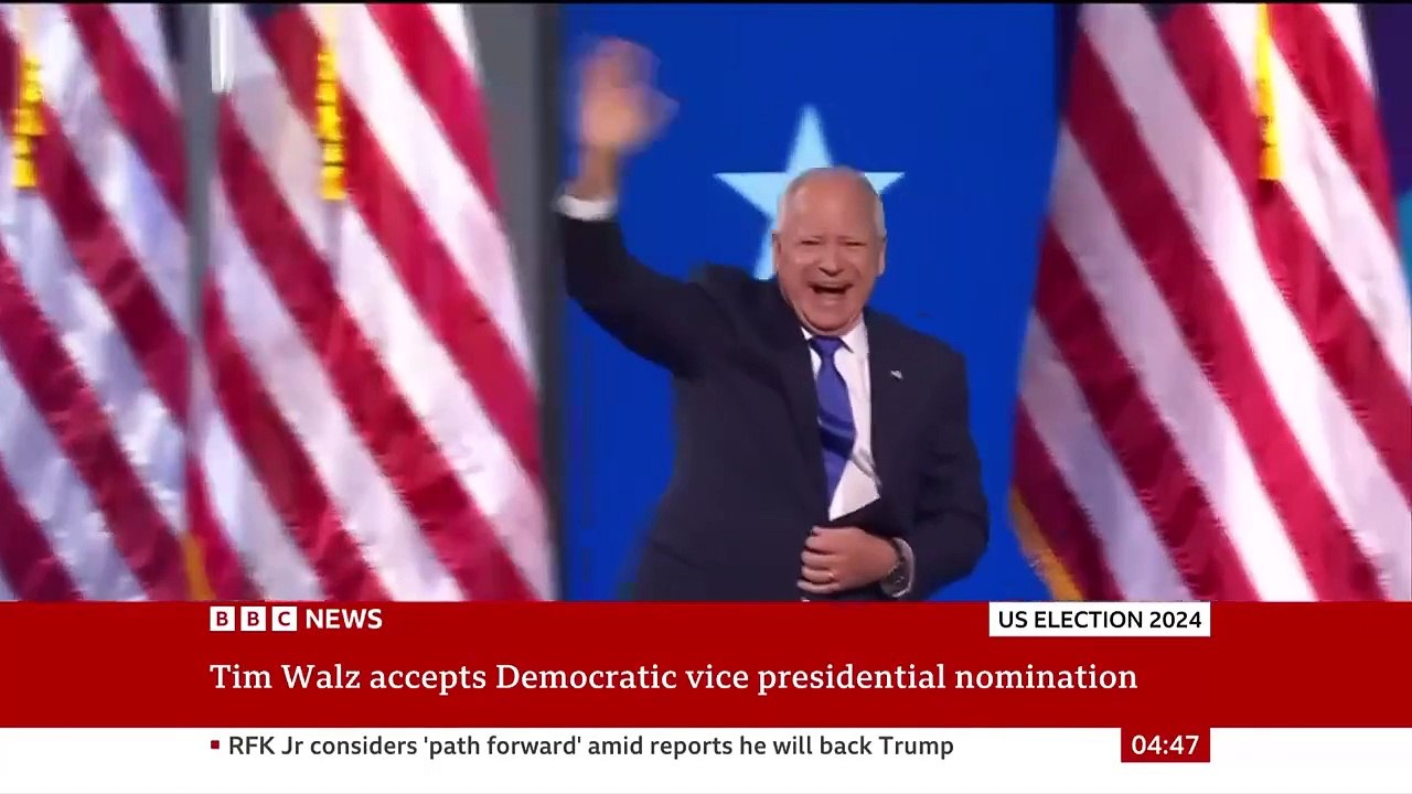 DNC 2024 Tim Walz rallies Democrats at raucous convention  BBC News