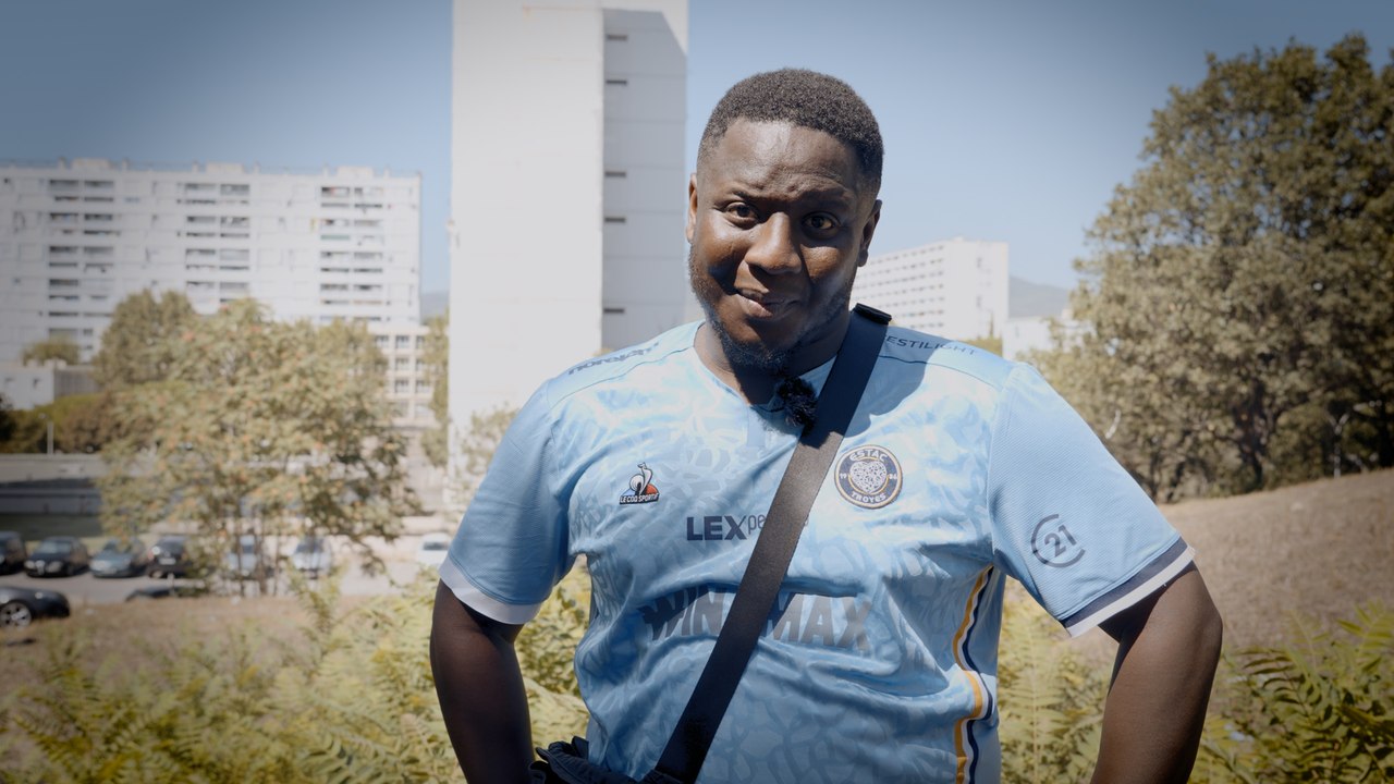 « C’est de la drogue dure » : paralysé du visage après avoir pris du gaz hilarant