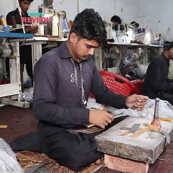 Making Shose In  Video