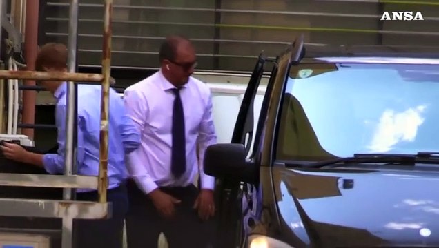 Barca affondata, la famiglia sopravvissuta lascia l'ospedale pediatrico