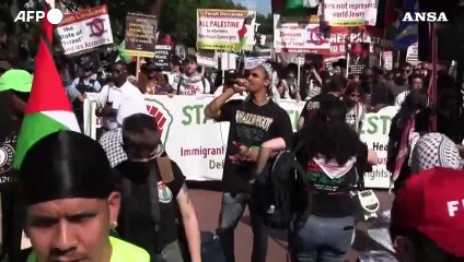 Chicago, protesta pro-Palestina presso la sede della convention dem