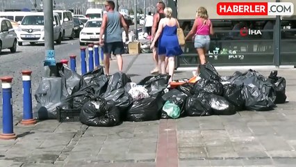 İzmir'de Belediye İşçileri İş Bıraktı, Dağ Gibi Çöp Birikti