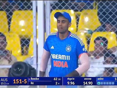 Australia thirrling over Maxwell vs India cricket match