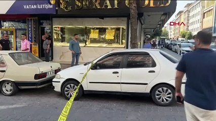 İstanbul'da iş yerine silahlı saldırı! Yoldan geçerken kendini yere attı, son anda kurtuldu