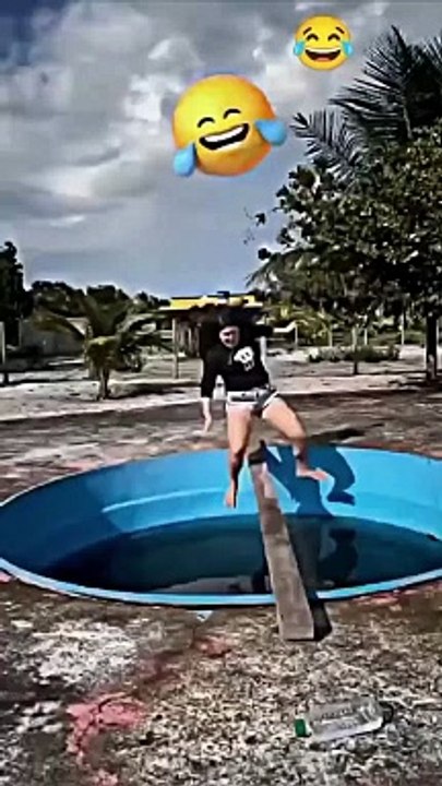 1000034121
