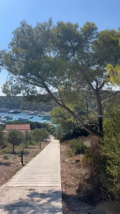 EXCURSION sur les îles Paklenis