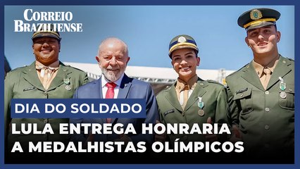 Dia do Soldado: Lula entrega medalha do Exército a Bia Souza