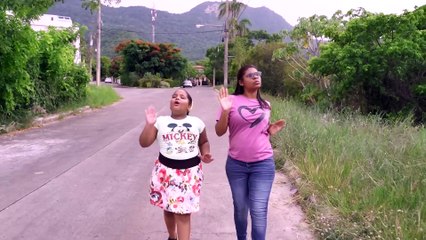 Cumpleaños de la veciveci y los regalos