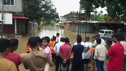 인도·방글라데시 접경 대규모 홍수..."수백만 명 고립" / YTN