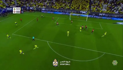 كريستيانو رونالدو يحتفل بهدفه أمام الرائد بالعرضة السعودية