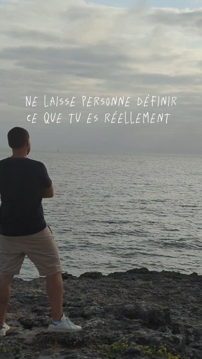 Ne laisse personne définir ce que tu es réellement...