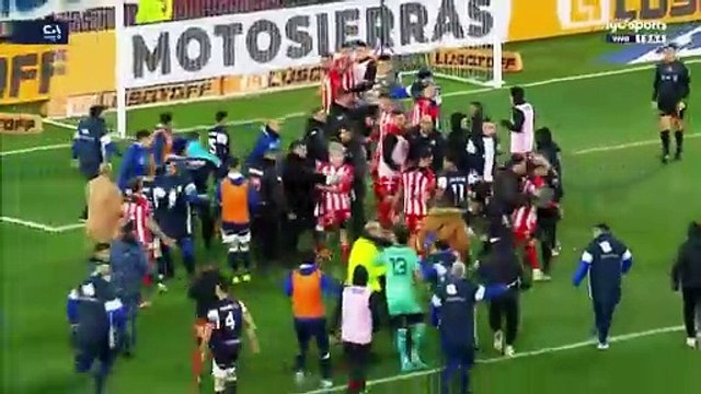 Batalla campal al final de Barracas Central vs Gimnasia