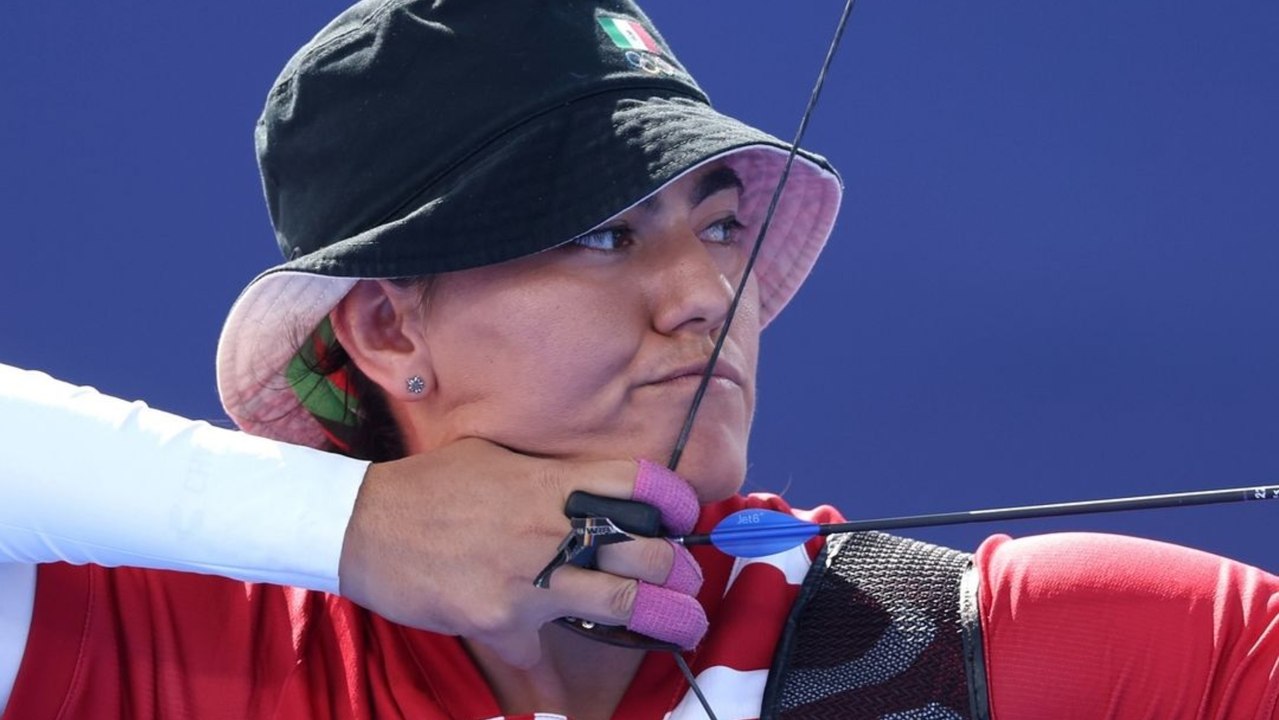 Alejandra Valencia le responde a la CONADE: "no es posible que vienes de olímpicos y te bajan la beca"