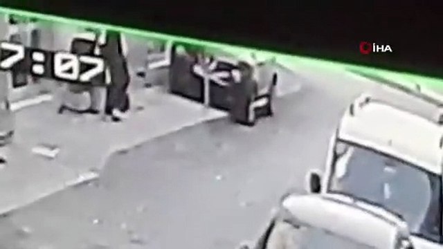 105 suç kaydı, 46 yıl hapis cezası! Suç makinesi aracın altında saklanırken yakalandı
