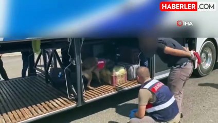 Siirt'te yolcu otobüsüne emanet olarak verilen valizden 40 kilo esrar çıktı