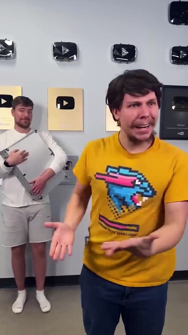 ⁣i met the real mrbeast