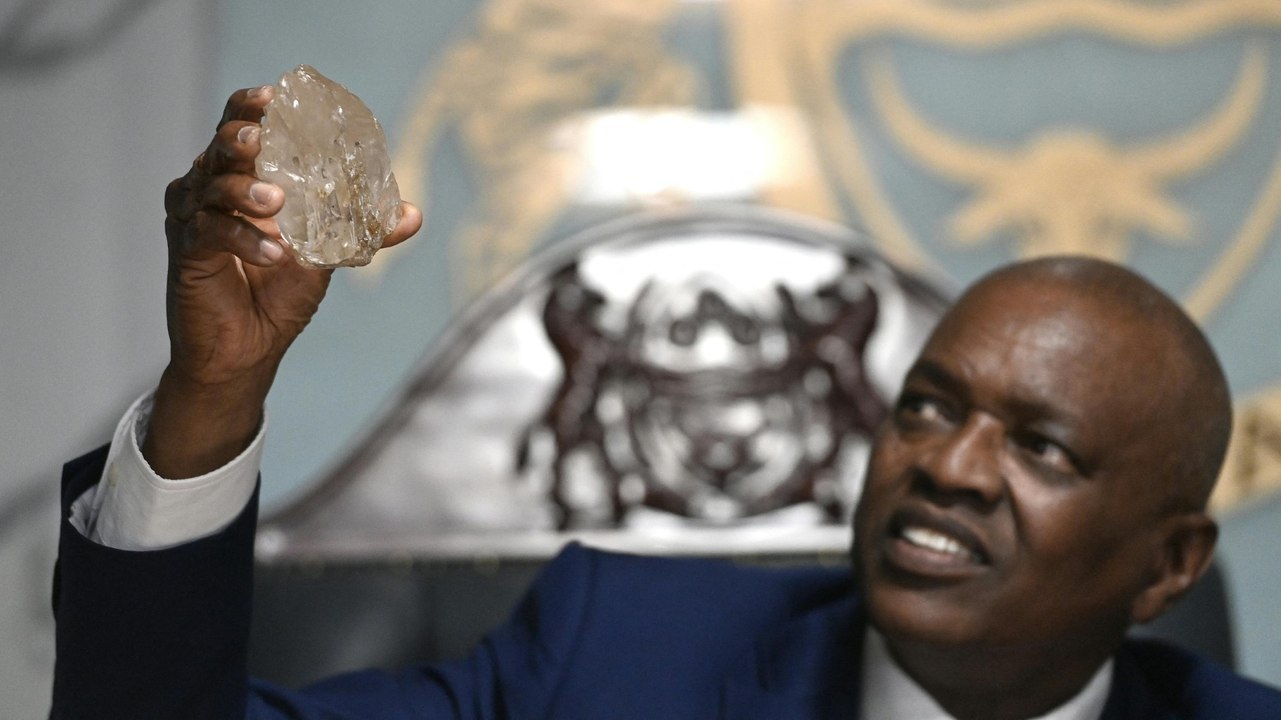 Zweitgrößter Diamant der Welt ist faustgroß