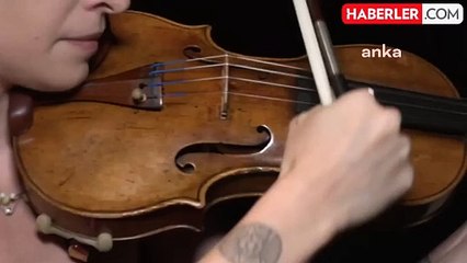 Berfin Aksu, Hans Zimmer'ın Dünyası turnesinde yer alarak büyük bir başarı gösterdi