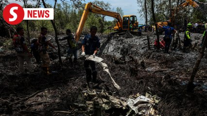 Nine believed dead after plane crashes in Thai jungle