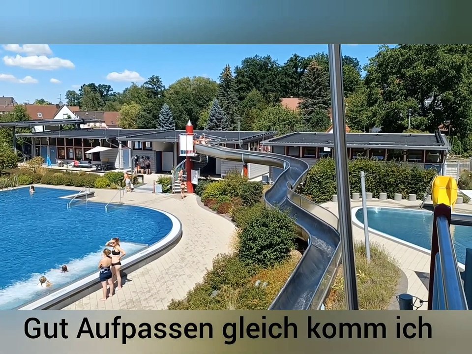 Leon Elektronik,  Freibad, Sonnenbrand dann Überraschung.