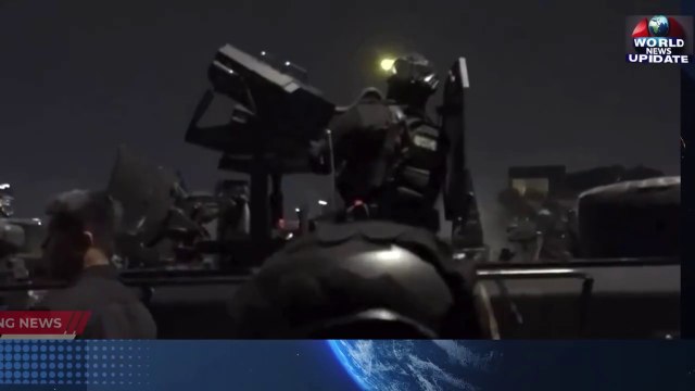 Protesters attempt to storm Indonesian parliament