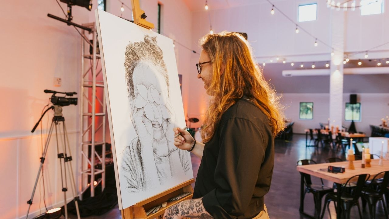 Artist rakes in $440k creating portraits of celebs by writing their name 10k times