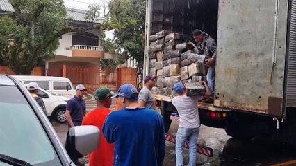 PRF apreende caminhão carregado com maconha na BR-163
