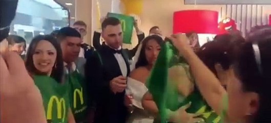 Michele e Ilary si sposano e festeggiano al McDonald’s