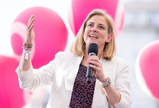 Meinl-Reisinger will Neos in eine Koalition führen