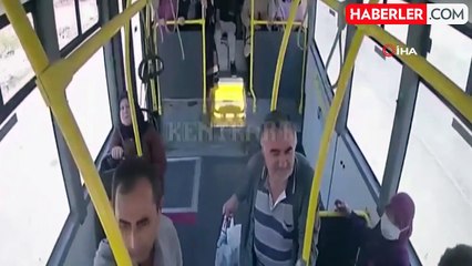 Halk otobüsünde kalp krizi geçiren yaşlı vatandaşa ilk müdahale otobüs içerisinde yapıldı