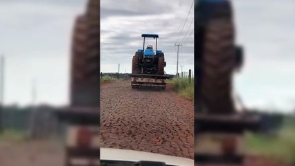 DFRV recupera Trator furtado em pátio de empresa em Cascavel