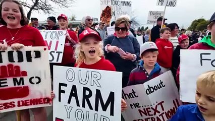 Protesters gather for Victorian Premier Jacinta Allan's Rural Press Club address