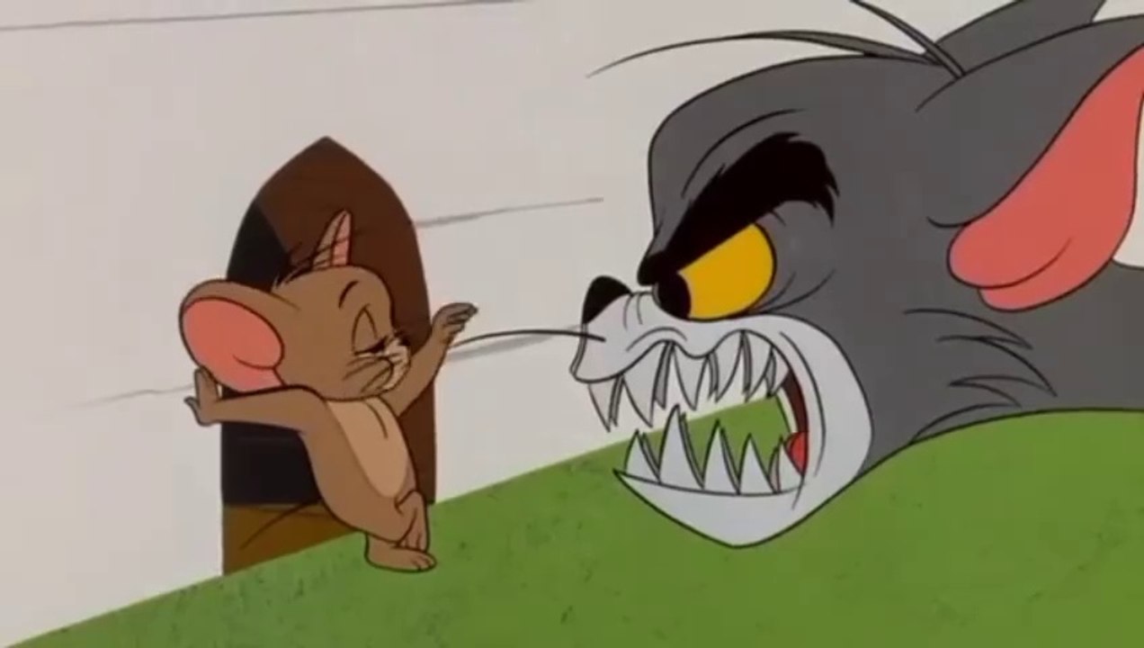 Tom and Jerry - Catty-Cornered