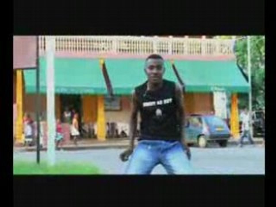 Ambarako tsy ho avy Wawa de Nosy-bé