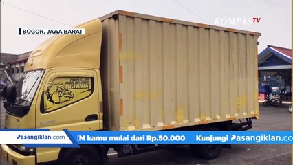 Gapura Pintu Masuk Terminal Laladon Ambruk Usai Ditabrak Mobil Boks, 1 Orang Pedagang Alami Luka