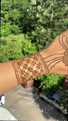 Télécharger la video: Mehendi designs/Mehandi ka design/henna/Mehndi designs/bridal mehndi designs/dulhan mehndi designs/full hand mehndi design/front hand mehndi design/back hand mehndi design/new easy simple mehndi designs/kids mehndi designs/eid mehndi designs/ramzan mehndi