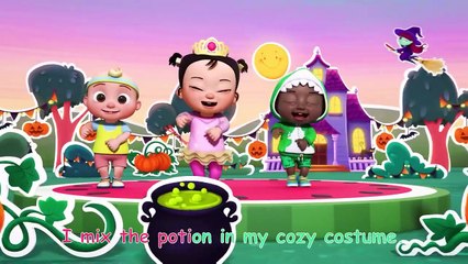 Halloween Costume Party  _ CoComelon Nursery Rhymes & Kids Songs