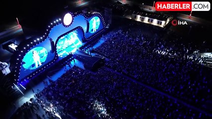 Tuğba Yurt Erzurum'da Sahne Aldı