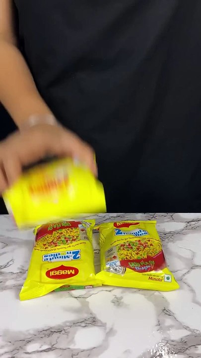 Viral Recipe Aglio e olio Maggi Cooking #food #shorts #cooking #maggi #indianasmrworld #asmr